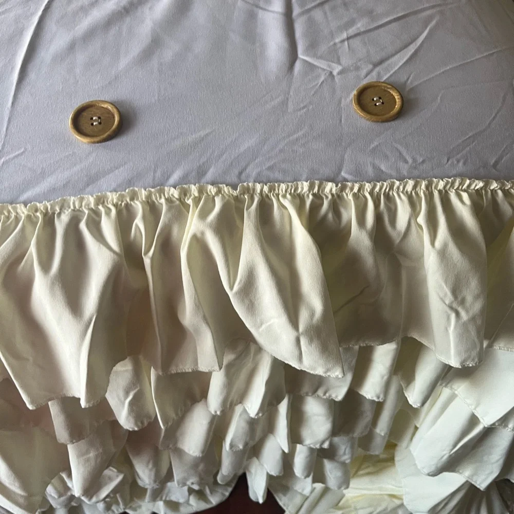 Ruffled white and yellow shower curtain - Picture 14 of 16